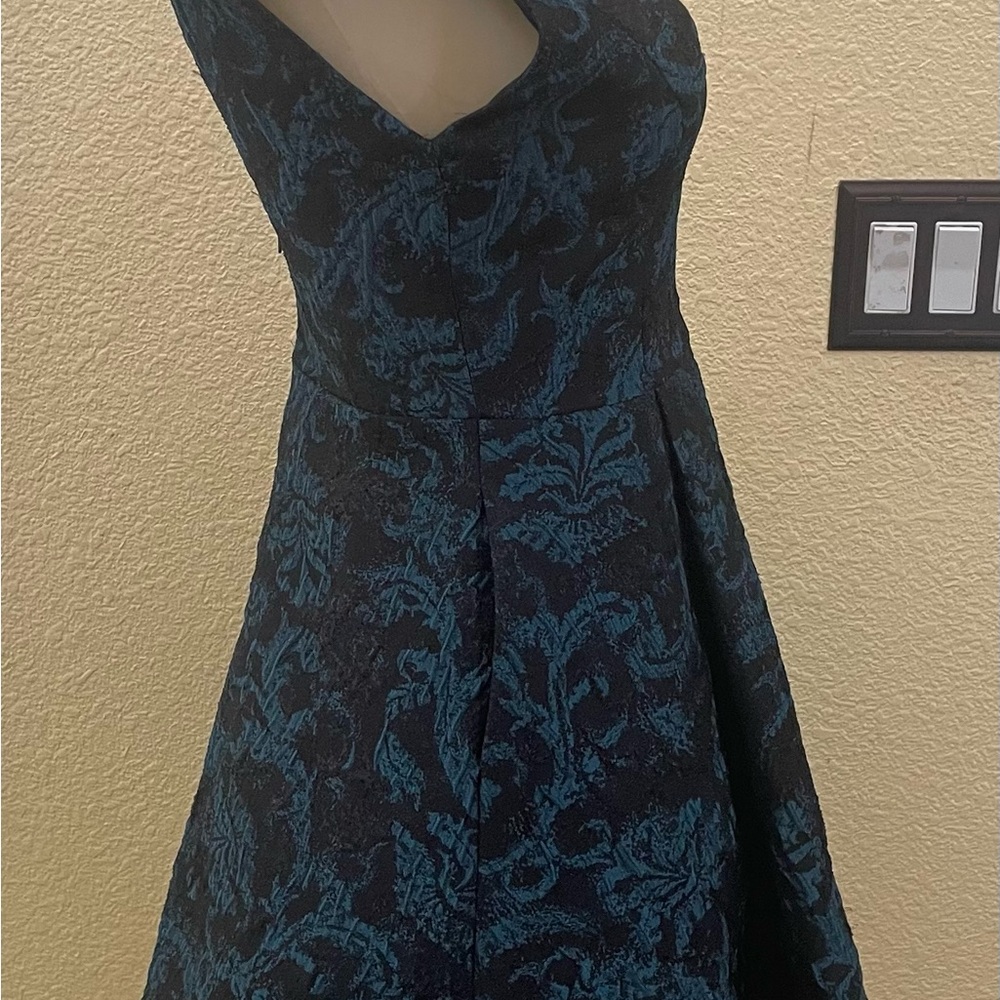 Alice+olivia “Malory” fit and flare mini jacquard black and teal dress size 4 - Picture 6 of 10